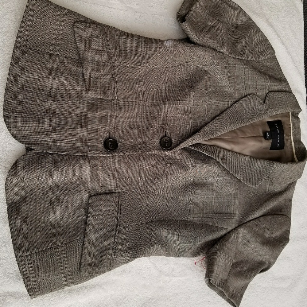 Gray blazer